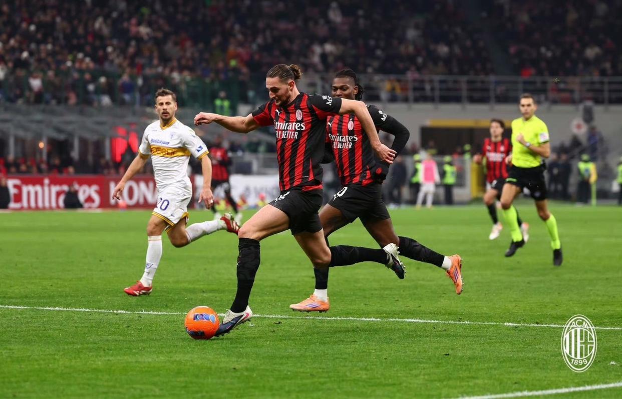 开云官方-挺过来了?米兰后发优势渐显,一周一赛成常态,替补球员回血